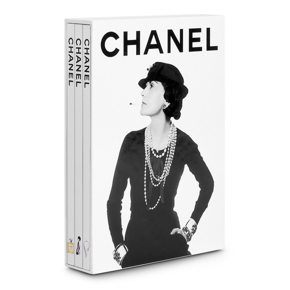 Chanel Coffee Book Table - Home Accessories 🖤 - Picture 5 of 11
